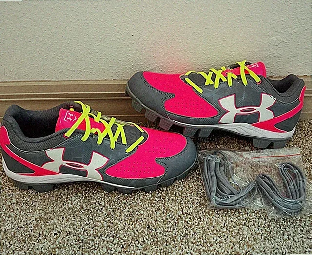New Under Armour Pink Gray White Rotational Traction Cleats Women's Size 8