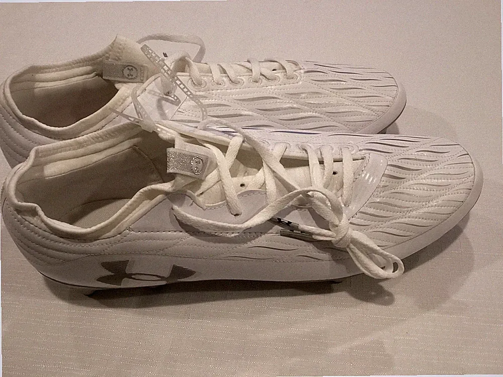 New Under Armour Soccer Cleats Magnetico Elite 4 FG white Mens Size-14