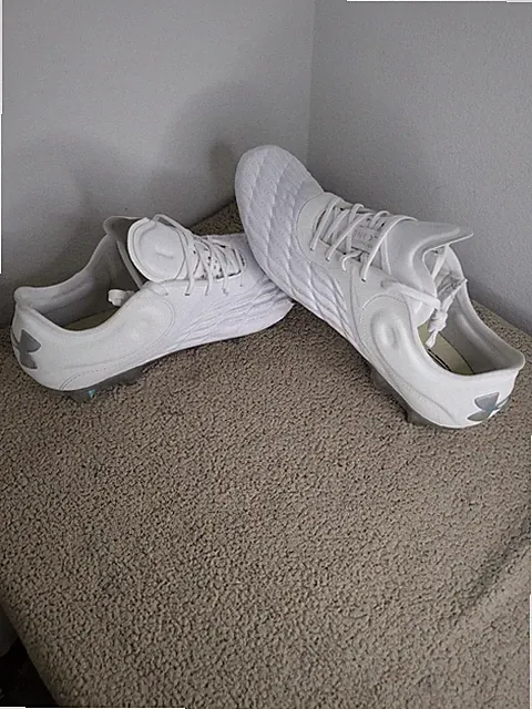NEW Under Armour Womens 14 Magnetico Elite 3 FG White Soccer Cleats 3027160 S25