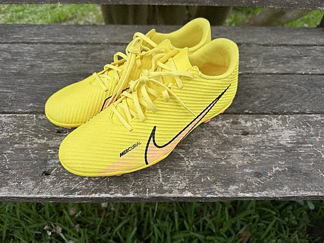 NEW Vapor 15 Club FG/MG Men's Size 7 Yellow Strike/Sunset Glow DJ5963 780