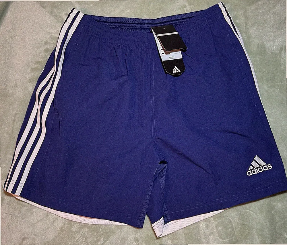 New Vintage 2005 Adidas Mens Medium Blue 3 Stripes Soccer Shorts NWT