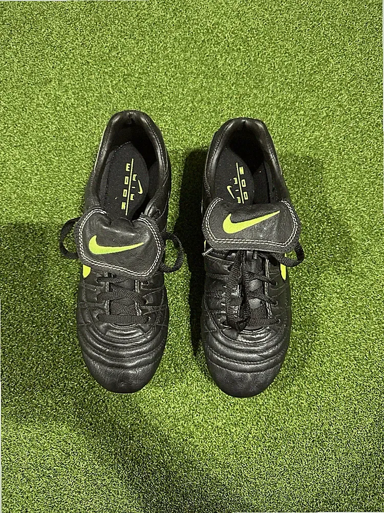 New Vintage Rare 1997 Nike Zoom Rio SG Black Soccer Cleats Mens Size 8.5
