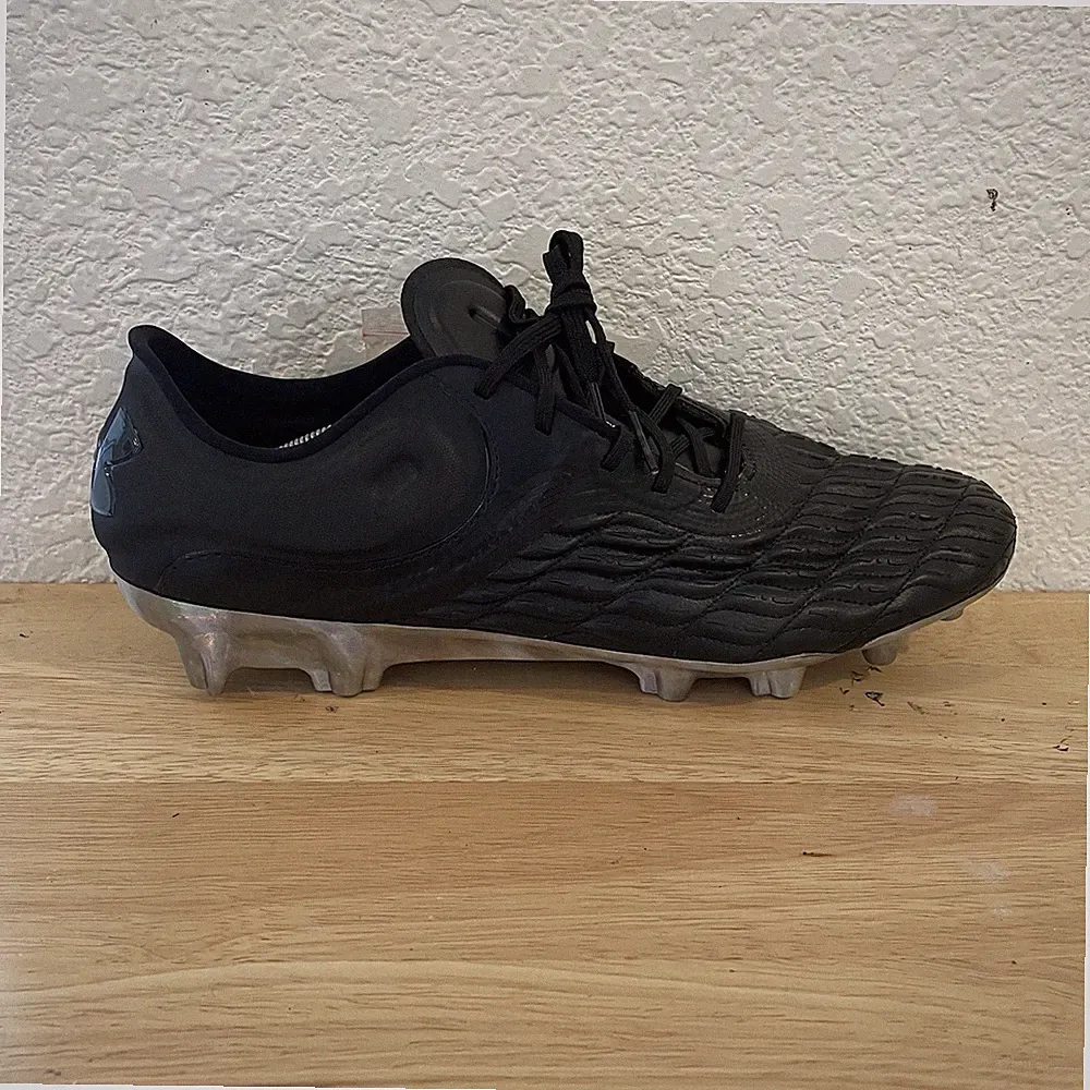New Women 11/Men 9.5 Under Armour Magnetico Elite 3 FG Firm Ground Soccer Cleats