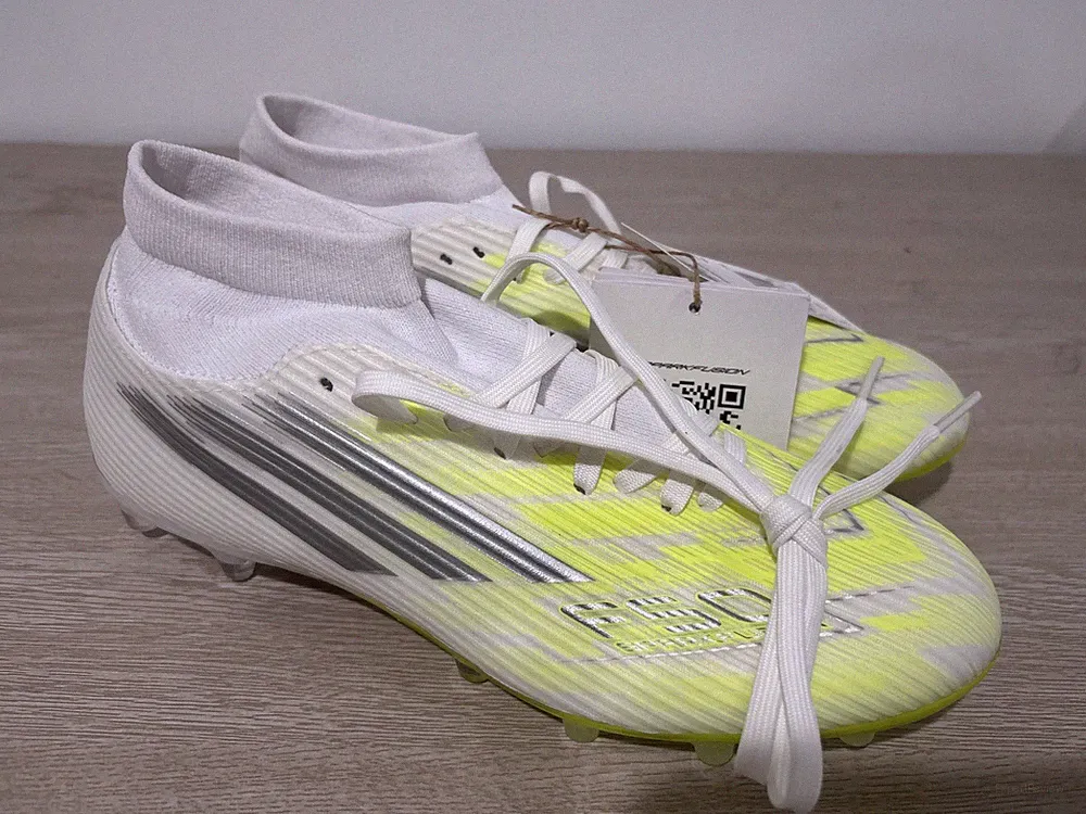 NEW Women’s Adidas F50 Sparkfusion League Soccer Cleats White JP8350 Size 8