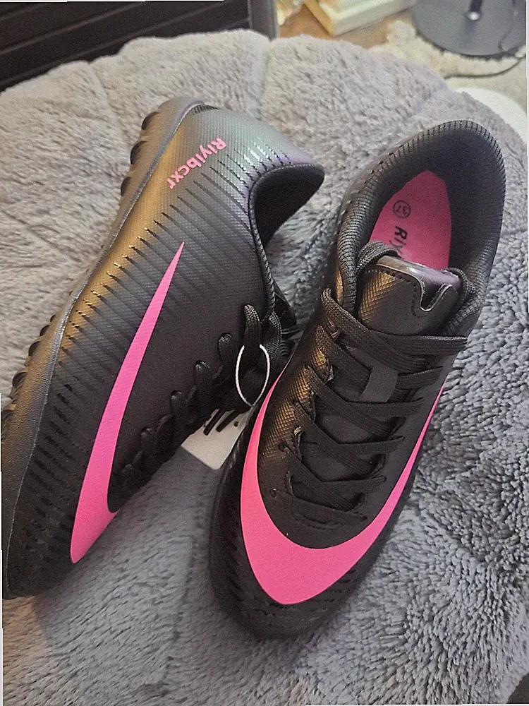 New Women sz 6.5 Soccer Football Cleats Lace-Up Turf Football Shoes Indoor...