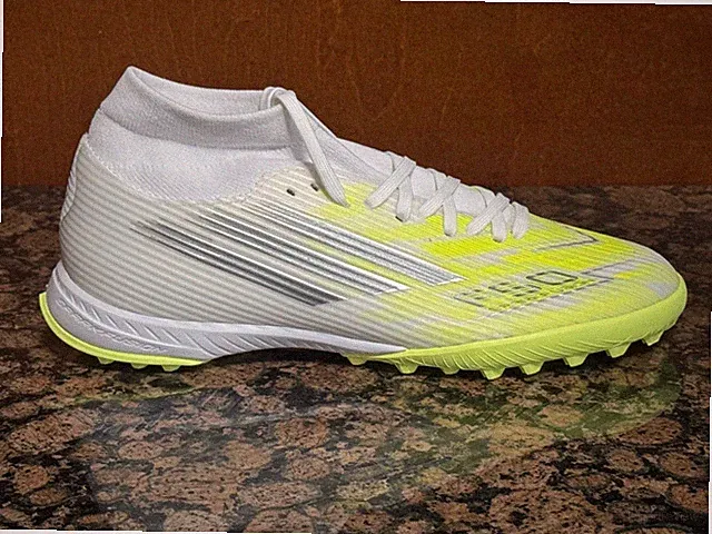 New! Womens 8 ADIDAS F50 SPARKFUSION LEAGUE TURF SOCCER SHOES WHITE/YELLOW