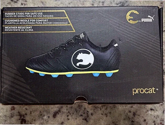 New Youth ProCat Size 12 Pitch Soccer Cleat Black And White