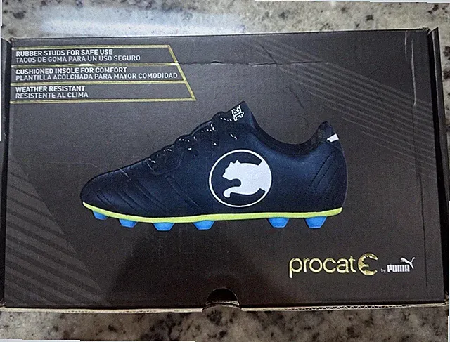New Youth ProCat Size 2 Pitch Soccer Cleat Black And White