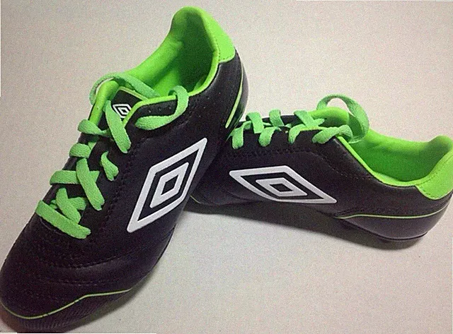 New Youth Umbro Classico 3 HGR JR Soccer Shoe Cleat Black/Lime/White Sizes 12 1
