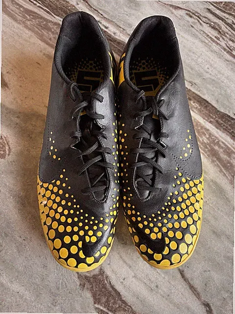 ⚽️ Nike 5 Elastico Finale Yellow Black Men’s Indoor Soccer Shoe ⚽️