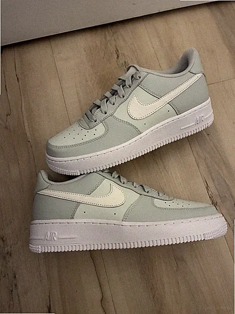 Nike Air Force 1 GS Light Silver Sail-Spruce Aura (Size 6 Youth/ Women 7.5) NEW