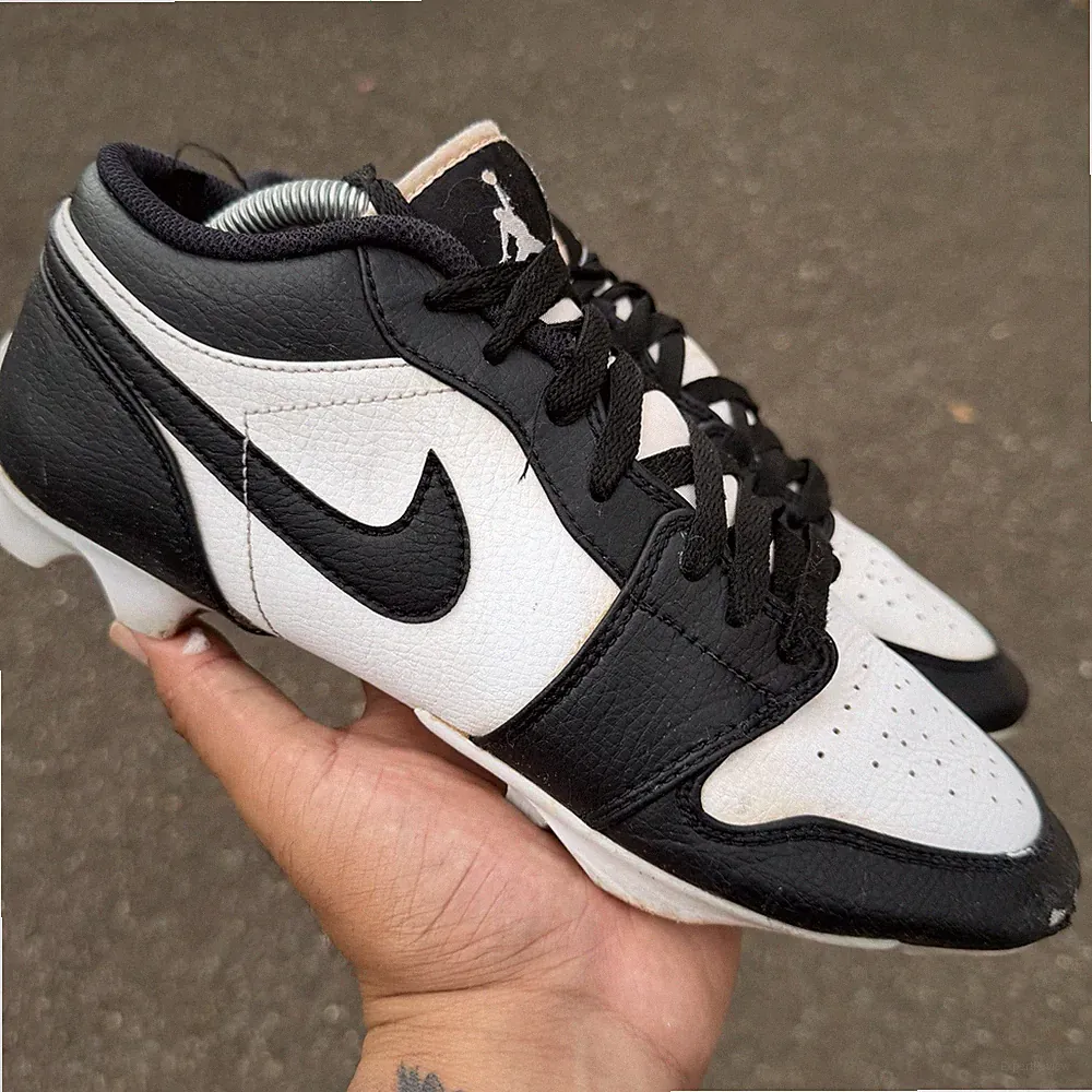Nike Air Jordan 1 Low TD Panda Black White Football Soccer Cleats Mens size 9.5
