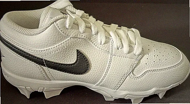 Nike Air Jordan 1 Low Youth Cleat White Football Baseball Cleat 4.5y HF6885-100
