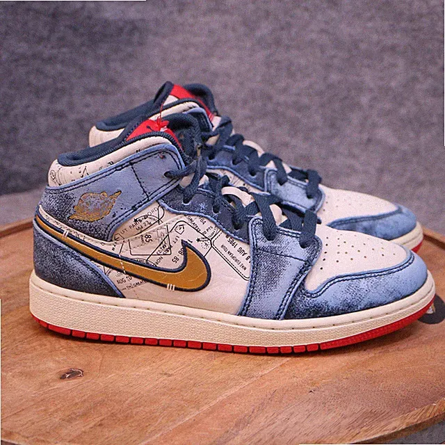 Nike Air Jordan 1 Mid SE Armory Navy Gold Red White FN1353 400 GS Size 4.5Y