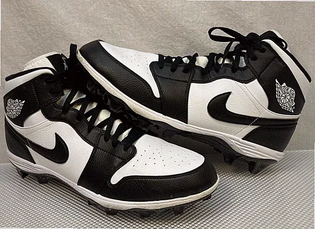 Nike Air Jordan 1 Retro TD Football Cleats FJ6805-100 Size 16 Panda White Black