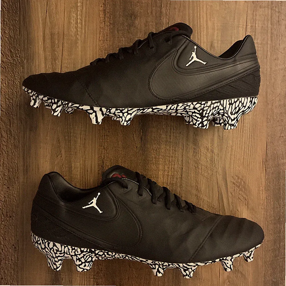 Nike Air Jordan Tiempo Legend VI FG Oklahoma PE Men Sz 10.5 Black Soccer Cleats