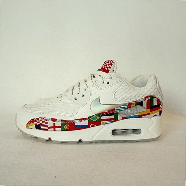 Nike Air Max 90 NIC International Flag Size 5 AO5119-100 Men’s Sneakers OG Rare