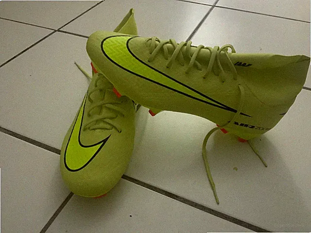 Nike Air Zoom Mercurial Superfly 9 Academy MG Soccer Cleats Volt Men's Size 10.5