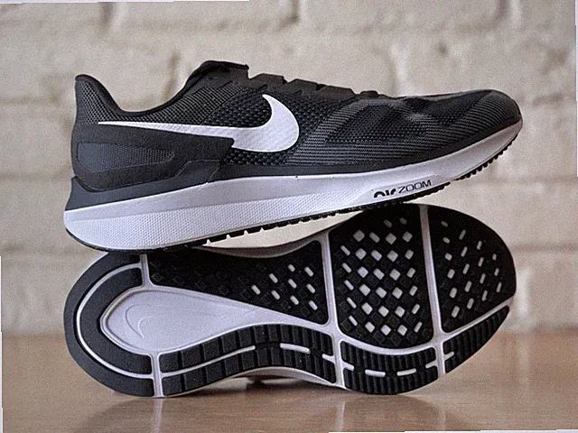 Nike Air Zoom Structure 25 Wide Black White Running FN7996-001 Women 12/Men 10.5