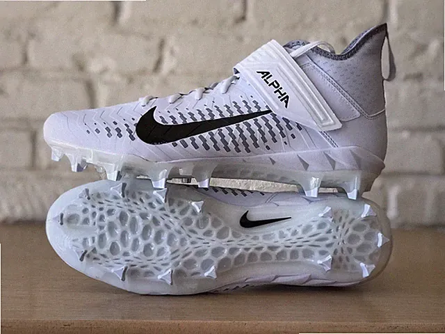 Nike Alpha Menace Pro 2 Mid White Black Football Cleats PE Men Size 13.5 W New