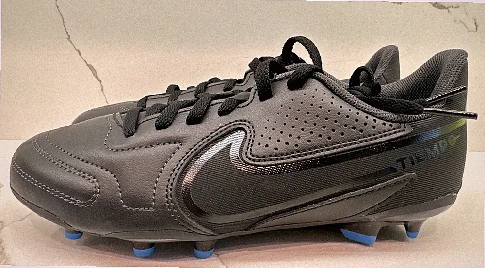 Nike Boys Jr. Tiempo Legend 9 Club FG/MG Black Soccer Cleats DA1331-001 Sz 5.5Y