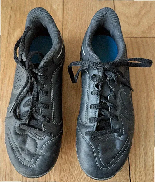 Nike Boys Jr Tiempo Legend 9 Club FG/MG DA1331-001 Black Soccer Cleats Size 2.5Y