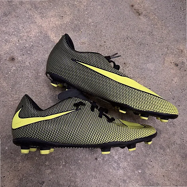 Nike Boys Size 6Y Bravata II FG 844442-070 Yellow Black Soccer Cleats Shoes