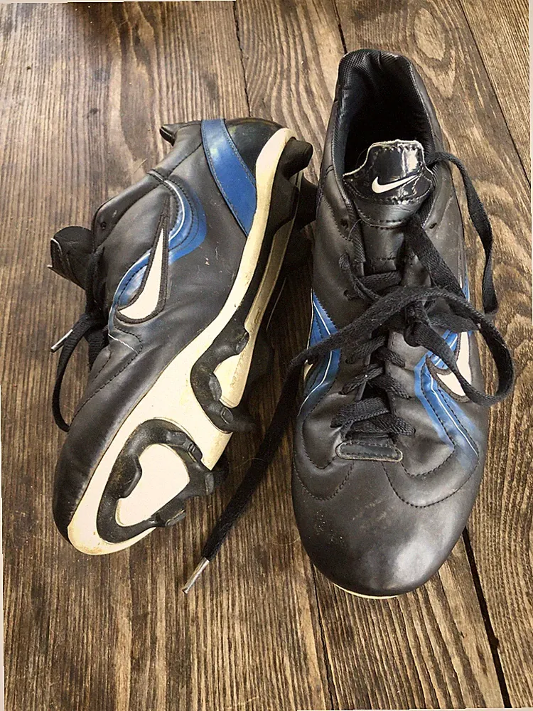 Nike Boys Size 8.5 Nike 1st Tract Soccer Cleats Shoes Black