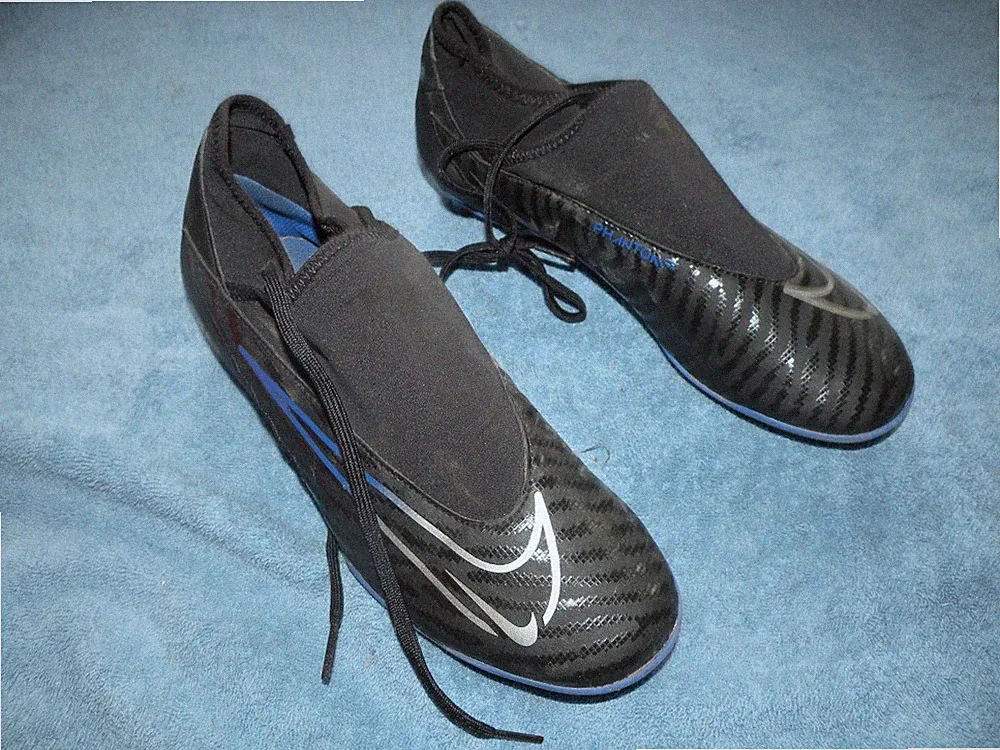 Nike Boys Soccer Cleats Black Size 8.5