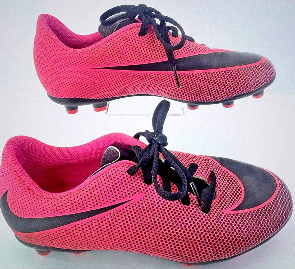 Nike Bravata Soccer Cleats Girls Youth Kids Size 3.5 Y Pink Black 844442-600