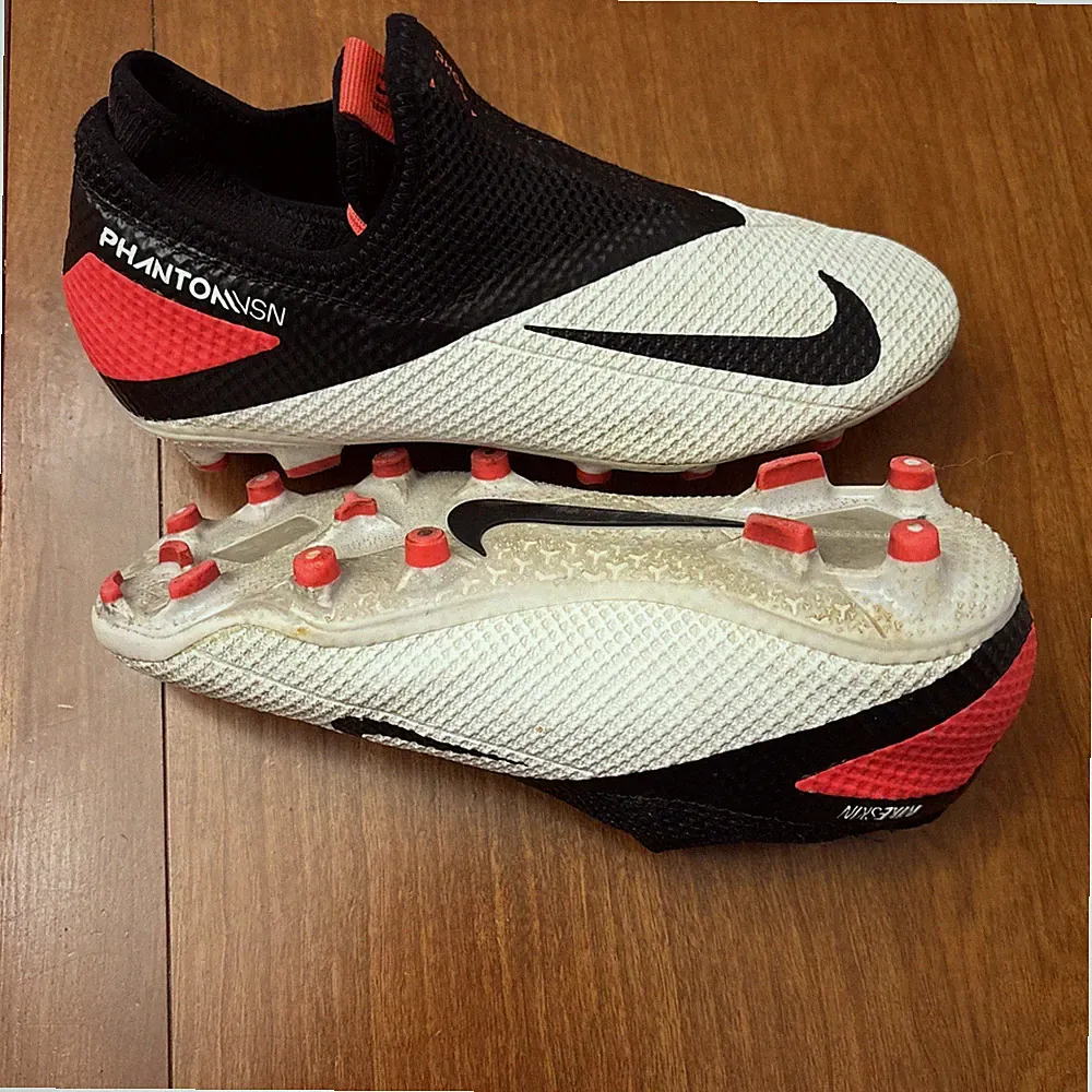 Nike CD4156-106 Mens Phantom VSN 2 Academy DF Soccer Cleats White/Black Size 5.5