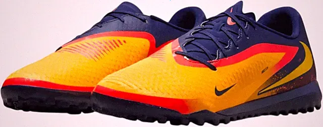 Nike Children's Size 6Y JR Phantom 6 Low Turf Soccer Cleats - Laser Orange