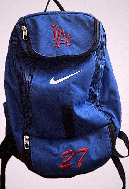 Nike Club Team Swoosh Navy Blue Backpack Sports Basketball Soccer Ball LA #27