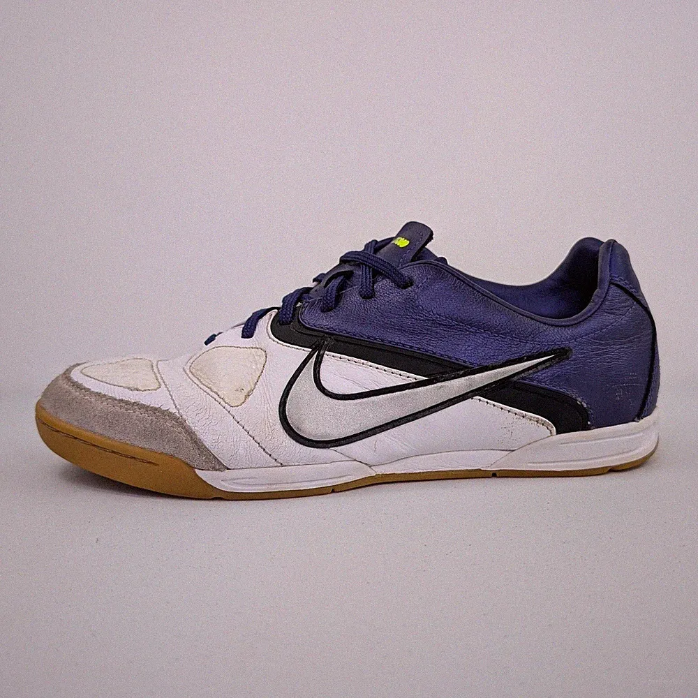 Nike CTR360 Libretto Ii IC Soccer Indoor Shoes Cleats Size 6Y Womens 7.5 Purple