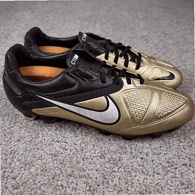 Nike CTR360 Maestri II Elite FG Carbon Gold Black Size 9.5 US Rare 429995-910
