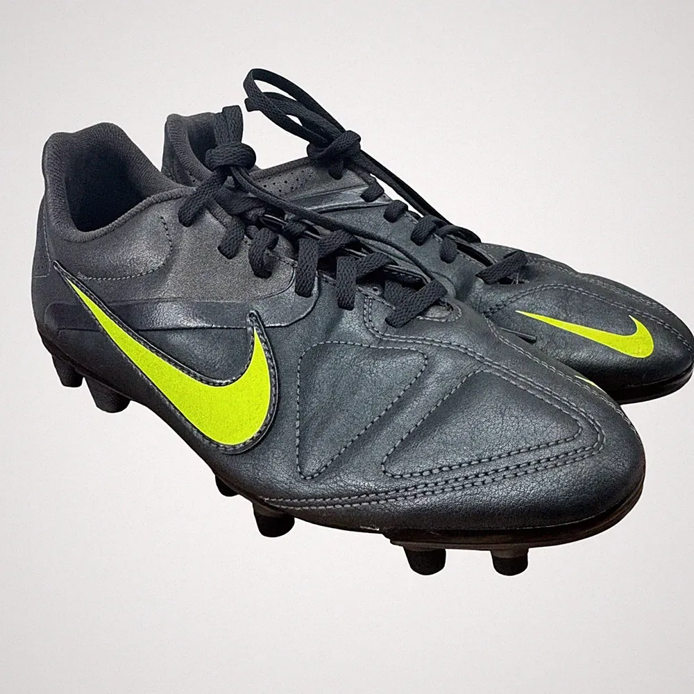 Nike CTR360 Trequartista III FG Soccer Cleats Black Yellow Size Youth US 7