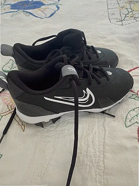 Nike Fast flex Soccer Cleats. Brand New. Kids/youth.