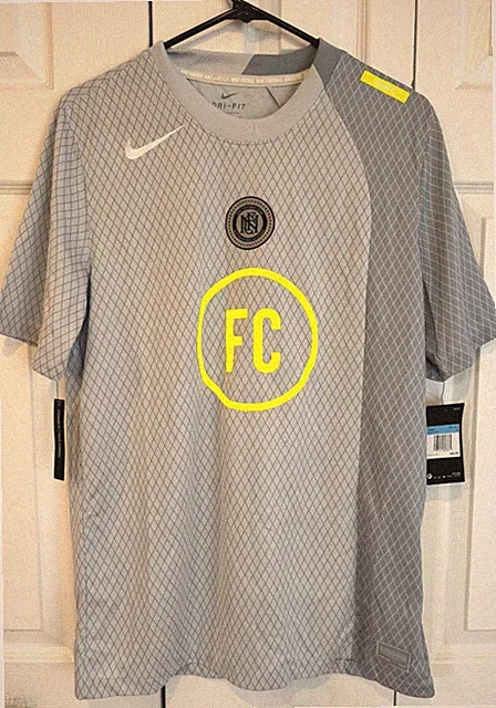NIKE FC X TOTAL 90 FOOTBALL SOCCER JERSEY GREY MEN'S SIZE MEDIUM BQ5725-464