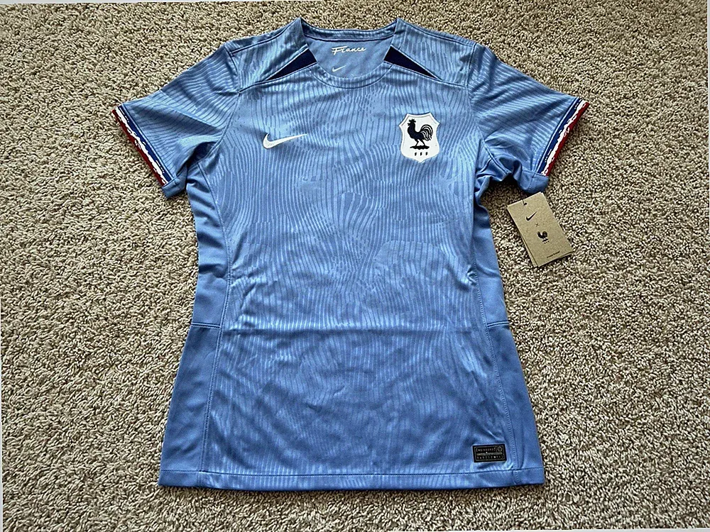 Nike France soccer jersey women L