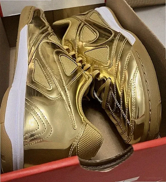 Nike Gato Gold IB3566-700 Size 11.5 Indoor Soccer Shoes