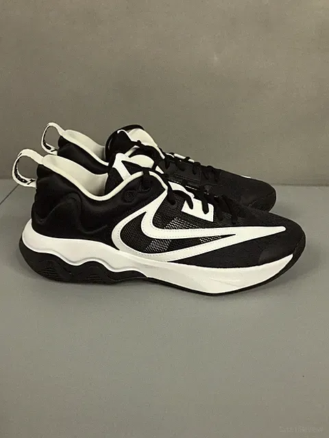 Nike Giannis Immortality 3 Men’s Sz 11.5 Black White Athletic Basketball Casual