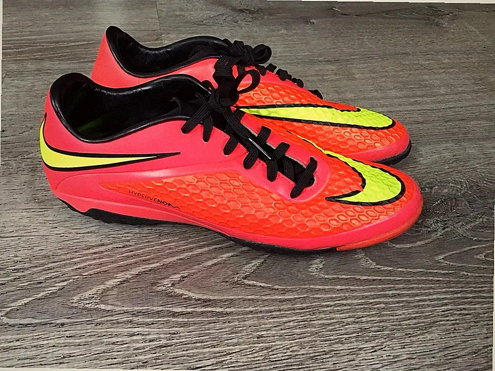 Nike Hypervenom Indoor Soccer Shoes Size 7 Men’s Pink/orange Turf 599846-690
