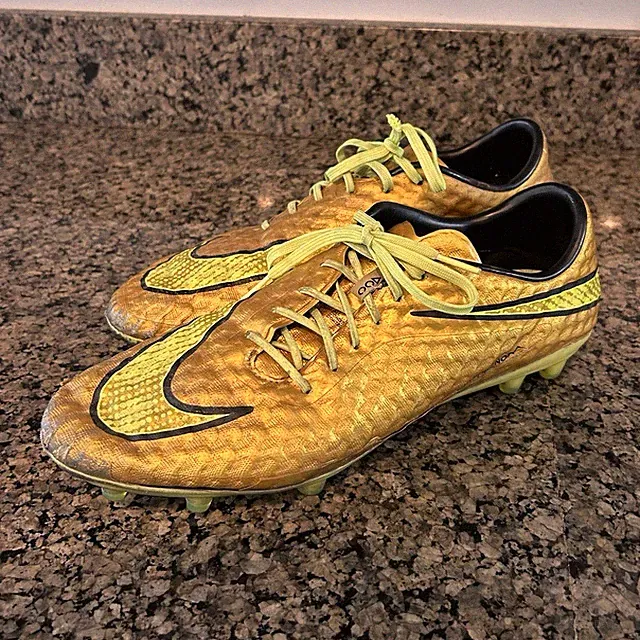 Nike Hypervenom Men’s Soccer Cleats Low Top Lace-Up Synthetic Gold/Green