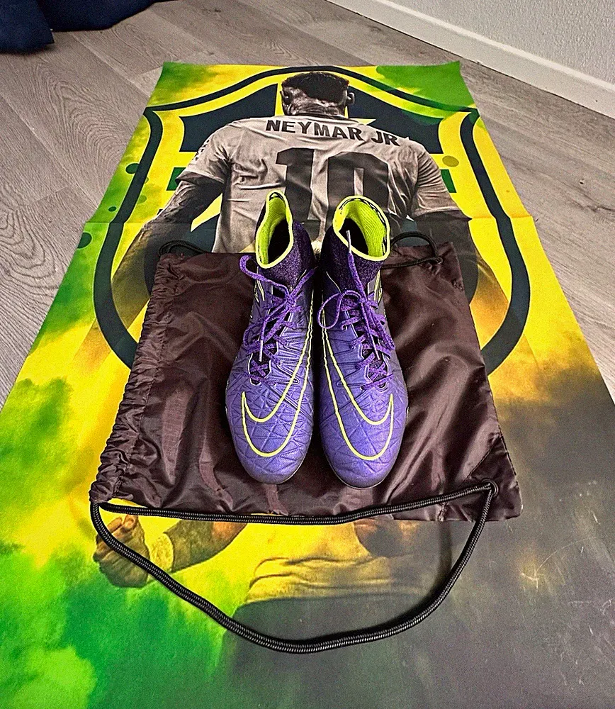 Nike Hypervenom Neymar Jr Purple/Volt soft ground size 9.5 men
