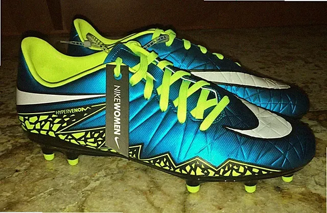 NIKE Hypervenom Phelon FG Metallic Blue Lagoon Volt Soccer Cleats Womens 6.5 7