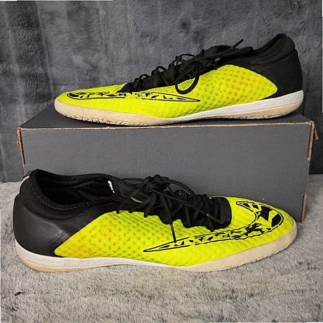 Nike Hypervenom Phelon IC Mens Size 12 Volt Black Indoor Soccer Shoes