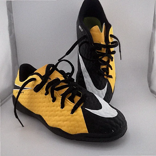 Nike HypervenomX Indoor Soccer Shoes Youth Size 5Y Black Yellow IC