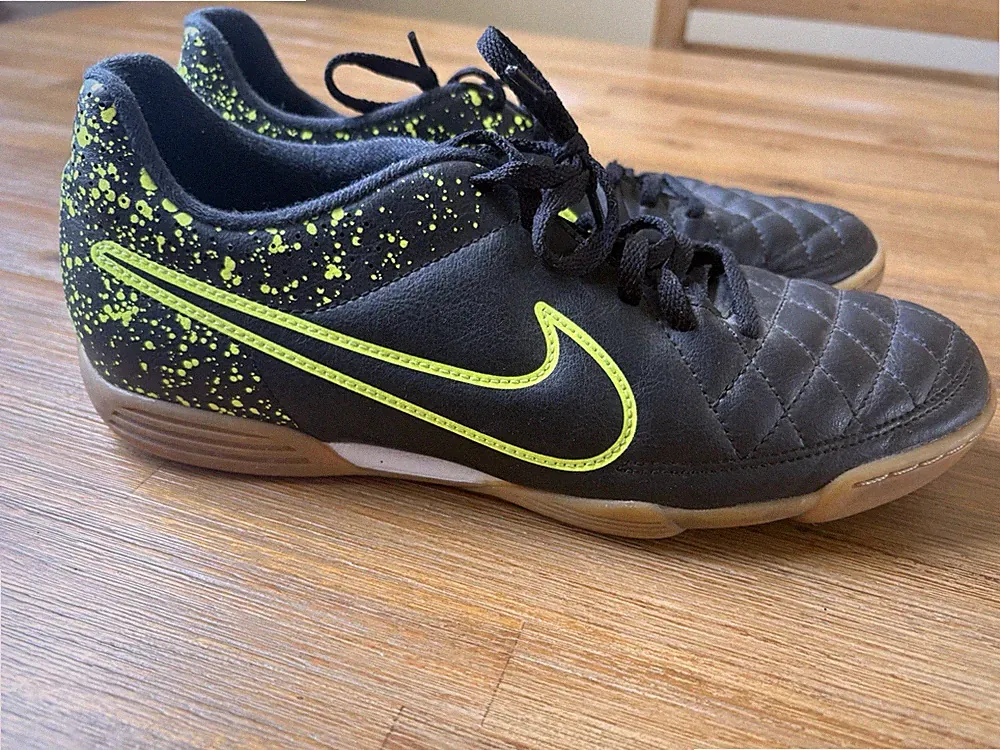 NiKE-indoor Soccer Shoes-Black Quilted-Neon Yellow Paint-Futsal Sneakers-Mens 8