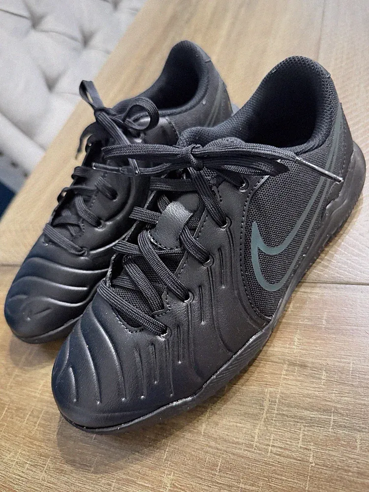 Nike indoor soccer Shoes