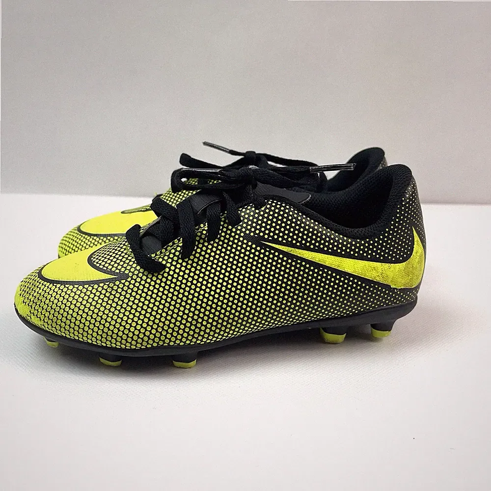 Nike Jr Bravata Fluorescent Yellow Soccer Cleats Boys Youth Size 13C Sport